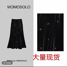 批发2026年女新款设计感气质<b class='q'>百搭</b>上衣