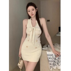 批发女装无袖背心连衣裙女高级感<b class='q'>甜美</b>气质收腰针织包臀短裙