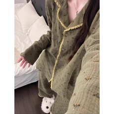 批发2026年春秋季新款睡衣女薄款网红风韩版<b class='q'>家居服</b>官方