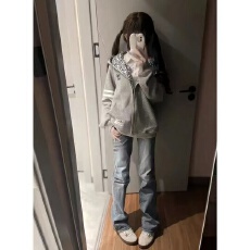 批发薄款/加绒，绣花<b class='q'>纯棉</b>华棉复合，后包领+防伪扣吊牌，卫衣