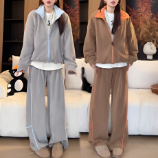 批发官图 美式复古<b class='q'>运动</b>套装2025秋冬新款高级感通勤卫衣阔腿裤两件套