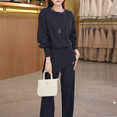 批发官图 2026春秋新款时尚洋气显瘦<b class='q'>卫衣</b>可拆卸屁帘喇叭直筒裤三件套