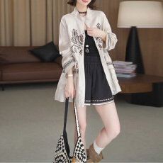 批发官图 2026夏季韩系轻奢高级感<b class='q'>中长款</b>拉链外套花边阔腿短裤两件套