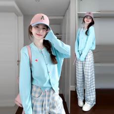 批发韩版hiphop浅蓝色针织衫女春秋显瘦慵懒风软糯百搭纽扣开衫上衣<b class='q'>潮</b>