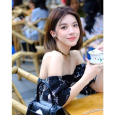 批发港味复古水墨印花一字肩<b class='q'>衬衫</b>女夏季泡泡袖短款<b class='q'>衬衣</b>雪纺短袖上衣潮