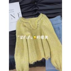 批发重工烫钻U领柠檬黄<b class='q'>毛衣</b>女秋冬软糯慵懒感套头保暖上衣