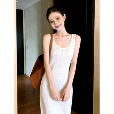 批发折扣剪标法式高级感<b class='q'>镂空</b>轻薄吊带<b class='q'>连衣裙</b>小个子穿搭夏季女