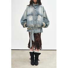 批发新款复古潮流设计秋季简约风翻领长袖口袋饰浅女牛仔腰带夹克外套