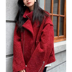 批发韩系氛围感红色大翻领毛绒短<b class='q'>外套</b>女宽松慵懒风显瘦保暖羊羔毛<b class='q'>外套</b>