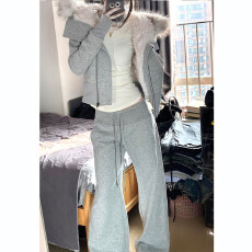 批发灰色小个子<b class='q'>运动</b>套装女冬季休闲简约大毛领连帽卫衣外套长裤两件套