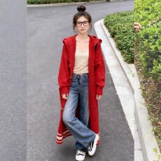 批发韩系慵懒风红色长款针织开衫女<b class='q'>冬</b>季宽松休闲保暖连帽毛衣外套百搭