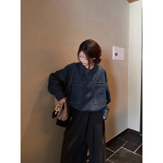 批发美式复古设计感圆领<b class='q'>牛仔</b><b class='q'>衬衫</b><b class='q'>女</b>春季新款宽松显瘦百搭休闲长袖上衣