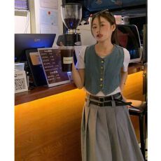 批发辣妹风复古<b class='q'>牛仔</b>马甲女夏季新款小个子V领<b class='q'>背心</b>短款百搭不规则上衣