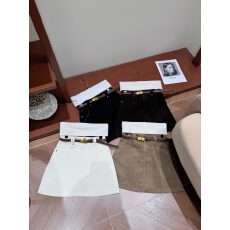 批发秋冬刚需搭配单品灯芯绒<b class='q'>半身裙</b>