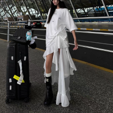 批发白色拼接纱裙女<b class='q'>不规则</b>中长裙小个子仙女<b class='q'>半身裙</b>+白色印花T恤