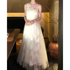 批发轻奢感网纱无袖立体花朵<b class='q'>连衣裙</b>