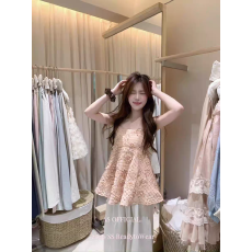 批发桃桃<b class='q'>蕾丝</b>橘粉立体花朵吊带衫女<b class='q'>娃娃衫</b>甜美少女感吊带上衣