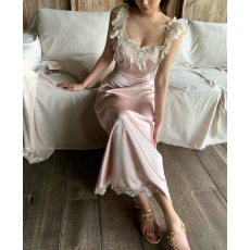 批发<b class='q'>复古</b>洋娃娃 裸粉色法蕾收腰长裙