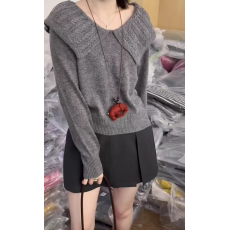 批发<b class='q'>韩版</b>减龄纯色镂空娃娃领长袖针织衫秋季新款松弛显瘦软糯套头上衣