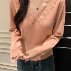 批发拼接法式蕾丝打底<b class='q'>针织衫</b>新款设计长袖针织套头<b class='q'>毛衣</b>ins上衣