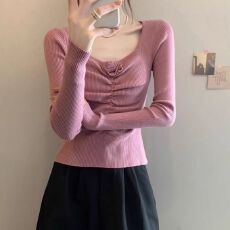 批发设计感小众<b class='q'>花朵</b>压褶长袖针织衫女春秋小个子修身显瘦打底上衣
