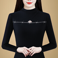 批发实拍 秋冬新款长袖<b class='q'>打底衫</b>女时尚镂空烫钻显瘦上衣气质保暖<b class='q'>妈妈</b>装