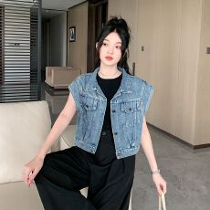 批发实拍新款~牛仔马夹女<b class='q'>夏</b>新款宽松时尚设计感无袖坎肩背心马甲上衣