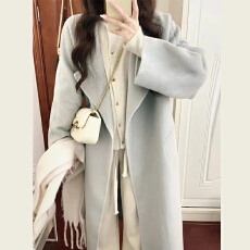 批发韩系秋冬装赫本风高级感小个子宽松蓝色毛呢外套呢子大衣女中长款