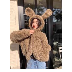 批发2025<b class='q'>秋</b>冬新款兔耳朵连帽毛毛外套女短款加厚慵懒风环保羊羔毛上衣