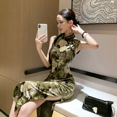 批发实拍 复古中国风高级感优雅气质日常可穿绿色丝绒印花旗袍