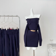 批发圣诞节法式红色针织连衣裙女秋<b class='q'>冬</b>别致气质修身显瘦绝美长袖包臀裙