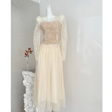 批发丛一时刻纯欲蕾丝打底衫修身洋气长袖短款性感方领上衣<b class='q'>网纱</b>半<b class='q'>裙</b>