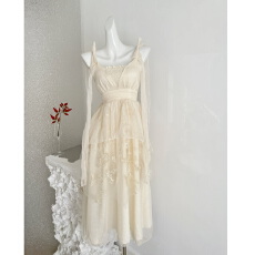 批发白里 云裳绣影 法式气质设计感飘带长裙定位<b class='q'>绣花</b>仙气吊带<b class='q'>连衣裙</b>夏