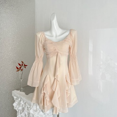 批发Hotdog 热狗很辣【古董仲夏】喇叭袖雪纺<b class='q'>连衣裙</b>女春夏季长袖短裙