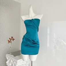 批发OKMASHOP 泡沫之夏 蓝色缎面抹胸<b class='q'>连衣裙</b>女春夏季气质纯欲收腰裙子