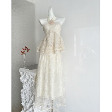 批发Acaine3/23 20:00 95折款棕榈岛海湾 度假风挂脖蕾丝上衣半裙