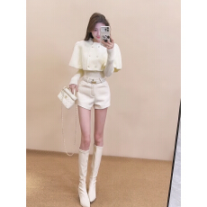 批发法式千金风<b class='q'>短</b>款斗篷披肩针织衫两件套女秋冬新款气质显瘦百搭毛衣