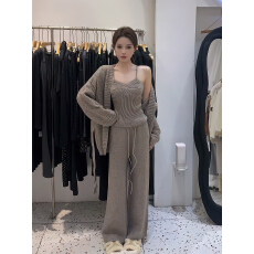 批发温柔慵懒风毛衣套装女<b class='q'>宽松</b>针织开衫吊带高腰垂感阔腿裤气质三件套