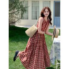 批发2026春夏新款韩版红色收腰显瘦气质长裙温柔无袖格子<b class='q'>连衣裙</b>女