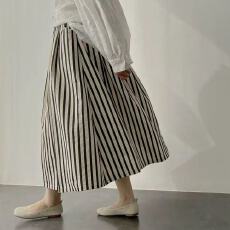 批发日系复古条纹肌理感<b class='q'>半身裙</b>女2026春夏设计高腰显瘦垂感a字伞裙