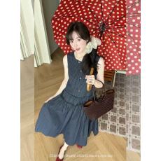 批发2026新款法式复古文艺风仲夏蓝格纹木耳边收腰连衣裙<b class='q'>背心</b>长裙