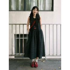 批发法式复古藏青色格子圆领无袖背心裙夏季宽松长款度假吊带<b class='q'>连衣裙</b>