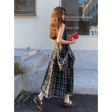 批发复古格子连衣裙女2026夏新款休闲俏皮韩版无袖<b class='q'>显瘦</b>过膝长裙