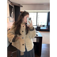 批发黄只只zzpalette 单排扣宽松短款女冬圆领皮毛一体毛毛外套仿皮草