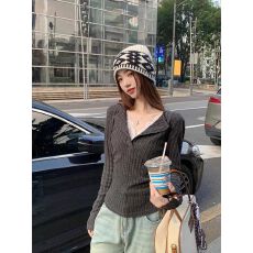 批发原版面料 辣妹纯欲假两件小众蕾丝拼接女冬季设计感修身打底上衣