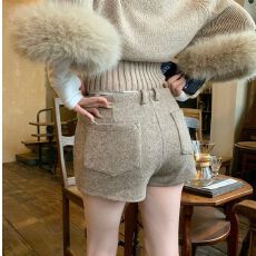 批发600克毛呢面料  复古毛呢休闲短<b class='q'>裤</b>冬季高腰包臀<b class='q'>裤</b>子直筒<b class='q'>裤</b>a字热<b class='q'>裤</b>