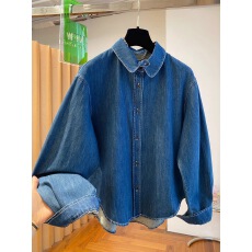 批发韩系蓝色<b class='q'>牛仔</b><b class='q'>衬衫</b>女叠穿内搭2026早春新款宽松洋气前短后长上衣潮