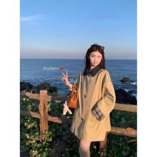 批发白水女 布达佩斯学院 格纹卡其色风衣女小个子短款秋宽松开春外套