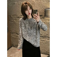 批发早春薄款波点圆领长袖t恤女款2026新款今年流行爆款时尚<b class='q'>休闲</b>上衣