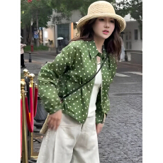 批发复古绿色波点polo领<b class='q'>长袖</b>衬衫女2026新款早春宽松显瘦短款防晒上衣